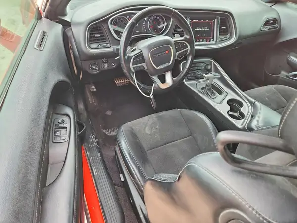 2C3CDZAG4JH111654 2018 DODGE CHALLENGER - Image 8