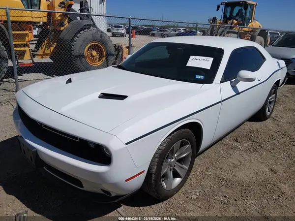 2C3CDZAG4JH118930 2018 DODGE CHALLENGER - Image 2