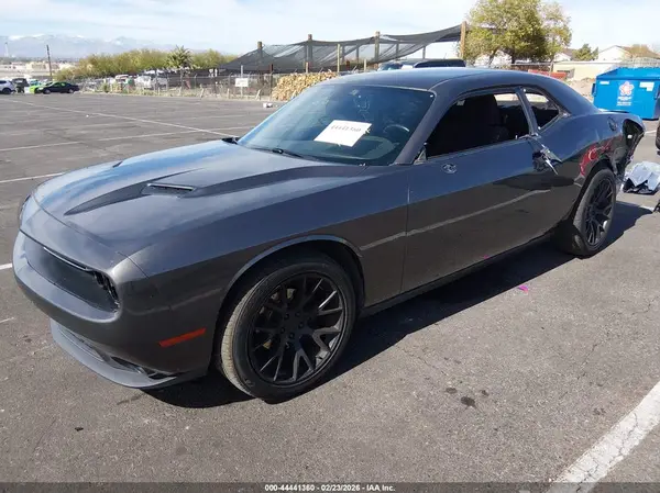 2C3CDZAG4JH128082 2018 DODGE CHALLENGER - Image 2
