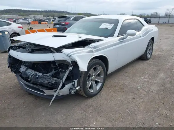 2C3CDZAG4JH131886 2018 DODGE CHALLENGER - Image 2