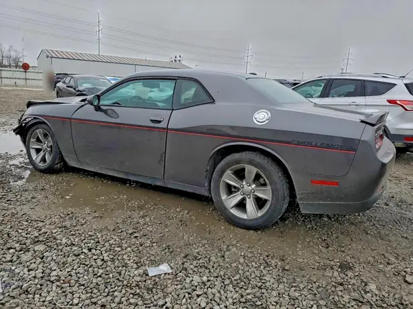 2C3CDZAG4JH138305 2018 DODGE CHALLENGER - Image 2