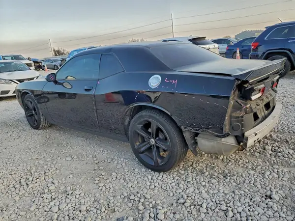 2C3CDZAG4JH171854 2018 DODGE CHALLENGER - Image 2
