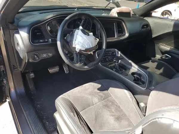2C3CDZAG4JH199749 2018 DODGE CHALLENGER - Image 8