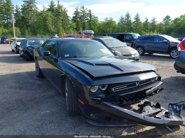 2C3CDZAG4JH202620 2018 DODGE CHALLENGER - Image 1