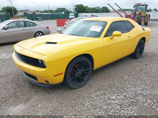 2C3CDZAG4JH204562 2018 DODGE CHALLENGER - Image 2