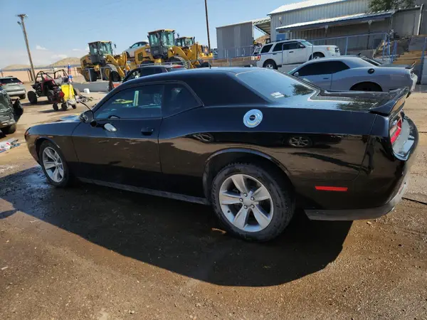 2C3CDZAG4JH205064 2018 DODGE CHALLENGER - Image 2