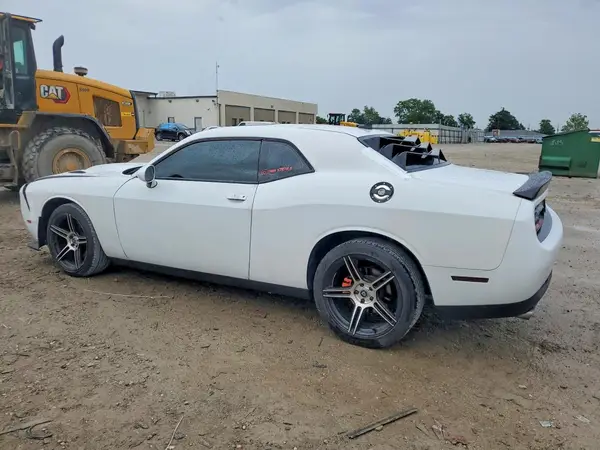 2C3CDZAG4JH259240 2018 DODGE CHALLENGER - Image 2