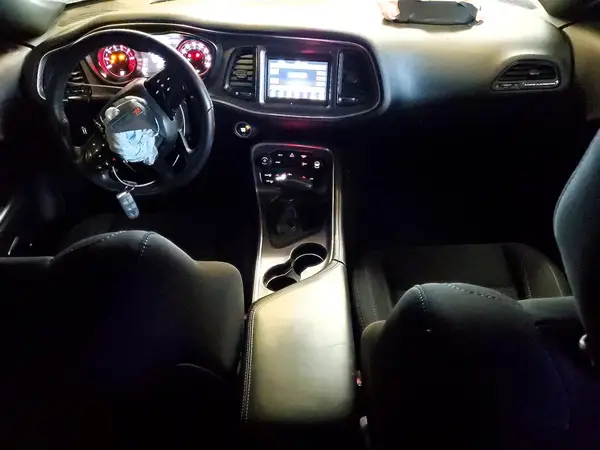 2C3CDZAG4JH263000 2018 DODGE CHALLENGER - Image 8