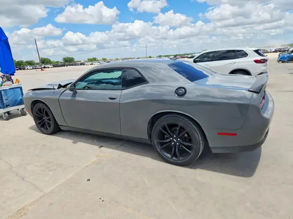 2C3CDZAG4JH305696 2018 DODGE CHALLENGER - Image 2