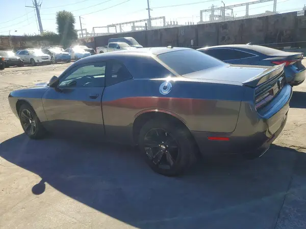 2C3CDZAG4JH306105 2018 DODGE CHALLENGER - Image 2