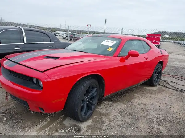 2C3CDZAG4JH309960 2018 DODGE CHALLENGER - Image 2
