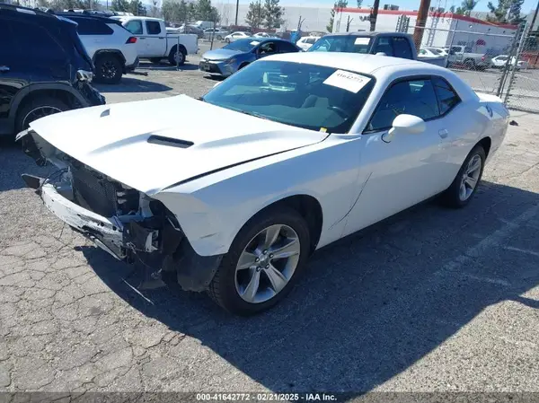 2C3CDZAG4JH317735 2018 DODGE CHALLENGER - Image 2