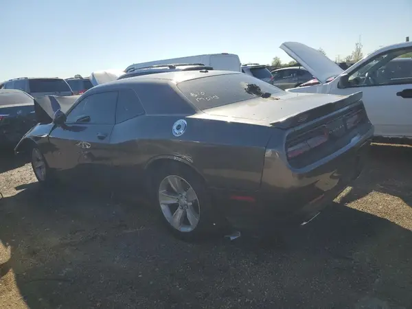 2C3CDZAG4JH321946 2018 DODGE CHALLENGER - Image 2