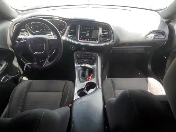 2C3CDZAG4JH327987 2018 DODGE CHALLENGER - Image 8