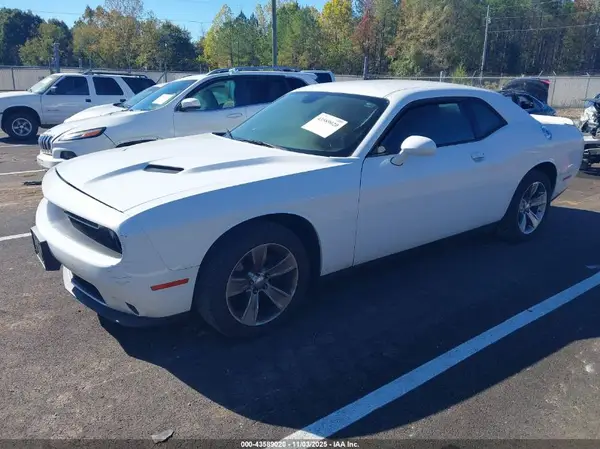 2C3CDZAG4KH525230 2019 DODGE CHALLENGER - Image 2