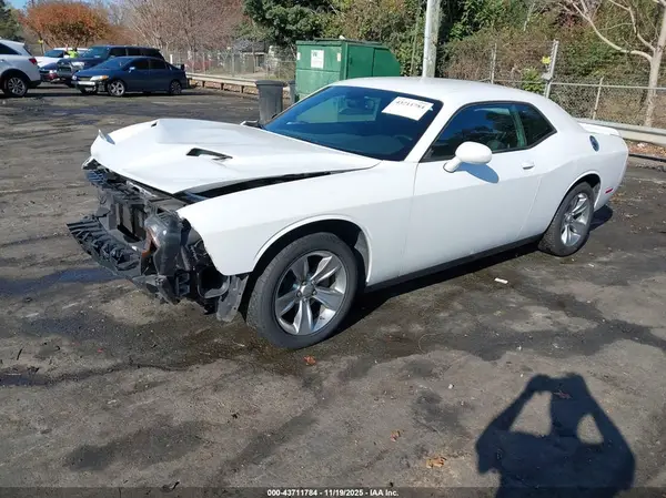 2C3CDZAG4KH529147 2019 DODGE CHALLENGER - Image 2