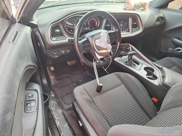 2C3CDZAG4KH561676 2019 DODGE CHALLENGER - Image 8
