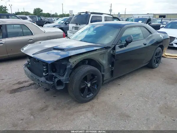 2C3CDZAG4KH583547 2019 DODGE CHALLENGER - Image 2