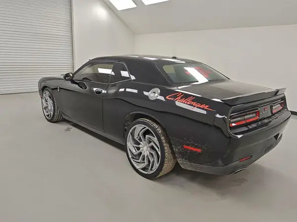 2C3CDZAG4KH593740 2019 DODGE CHALLENGER - Image 2