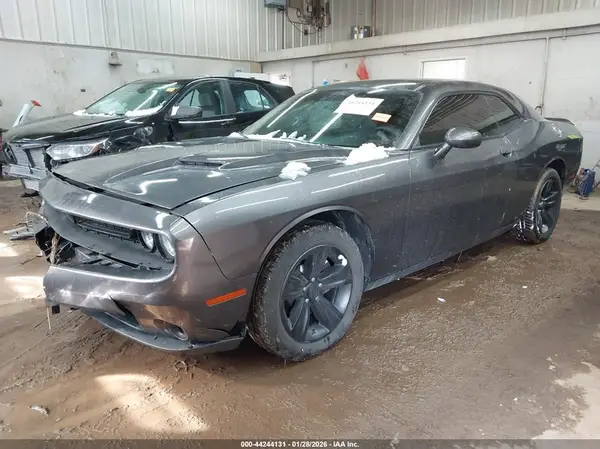 2C3CDZAG4KH616322 2019 DODGE CHALLENGER - Image 2