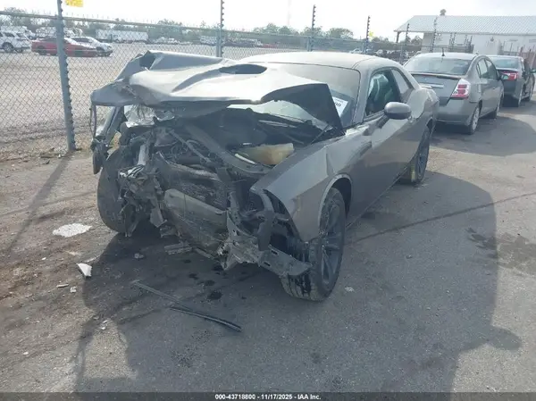 2C3CDZAG4KH620399 2019 DODGE CHALLENGER - Image 2