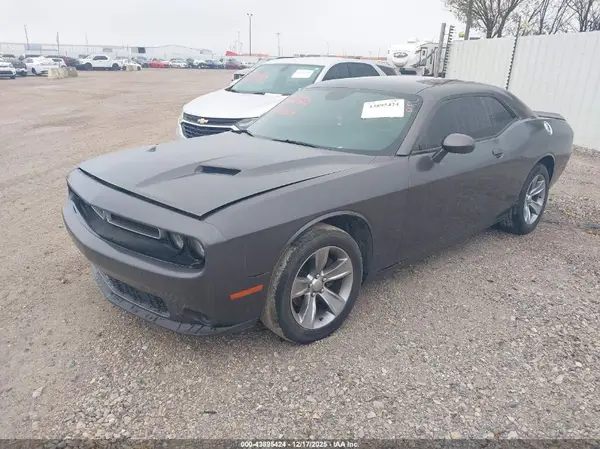 2C3CDZAG4KH627868 2019 DODGE CHALLENGER - Image 2