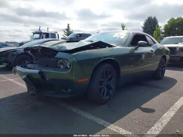 2C3CDZAG4KH632584 2019 DODGE CHALLENGER - Image 2