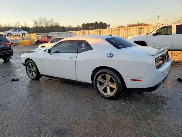 2C3CDZAG4KH669411 2019 DODGE CHALLENGER - Image 2