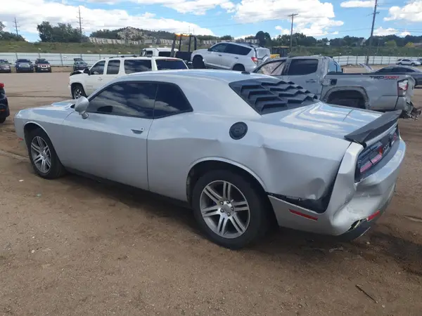 2C3CDZAG4KH669960 2019 DODGE CHALLENGER - Image 2