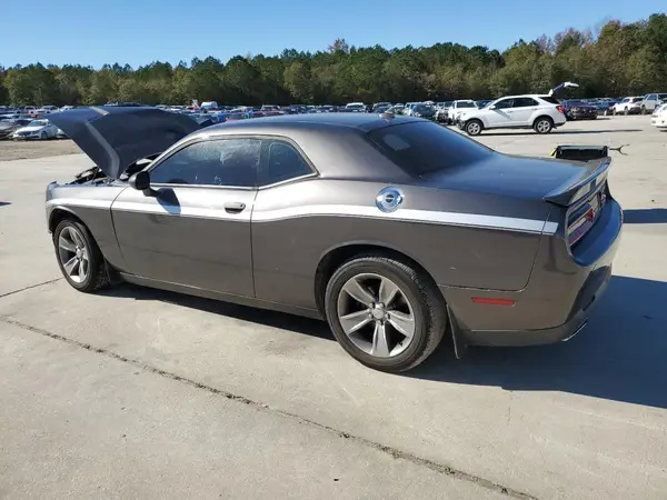 2C3CDZAG4KH677797 2019 DODGE CHALLENGER - Image 2