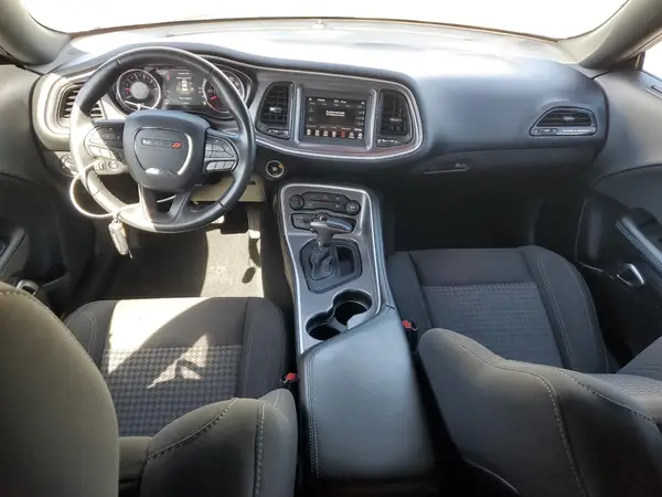 2C3CDZAG4KH687732 2019 DODGE CHALLENGER - Image 8