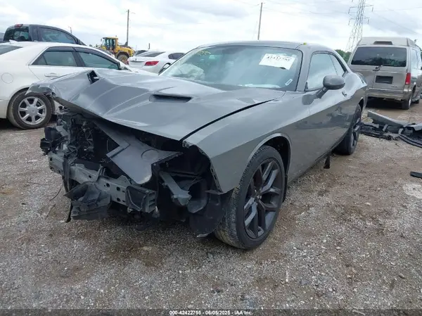 2C3CDZAG4KH688086 2019 DODGE CHALLENGER - Image 2