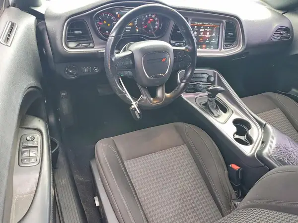 2C3CDZAG4KH716985 2019 DODGE CHALLENGER - Image 8