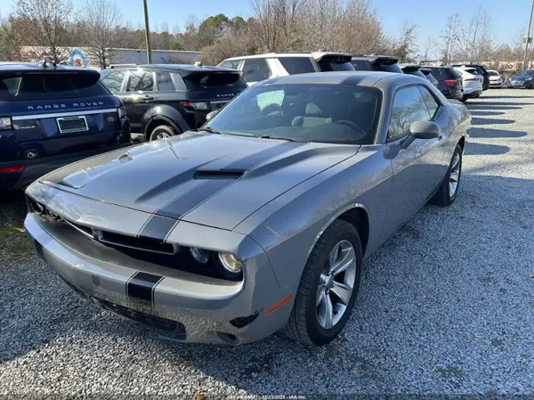2C3CDZAG4KH723693 2019 DODGE CHALLENGER - Image 2