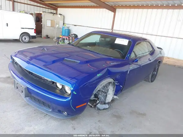2C3CDZAG4KH737349 2019 DODGE CHALLENGER - Image 2