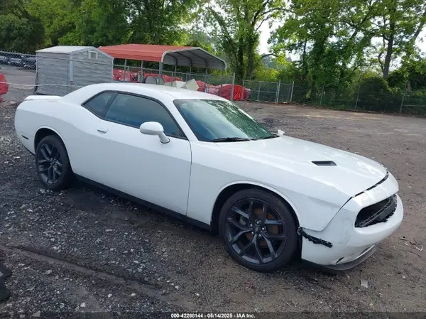 2C3CDZAG4KH744611 2019 DODGE CHALLENGER - Image 1
