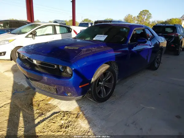 2C3CDZAG4KH748027 2019 DODGE CHALLENGER - Image 2
