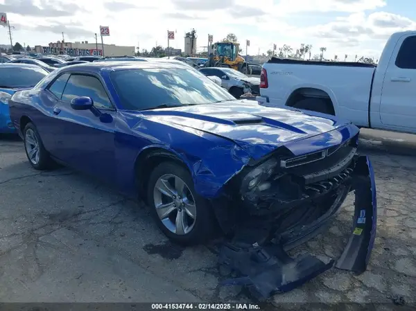2C3CDZAG4KH752062 2019 DODGE CHALLENGER - Image 1