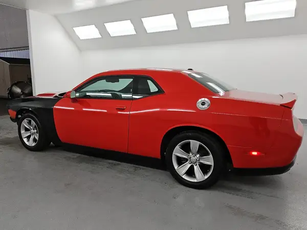 2C3CDZAG4LH138680 2020 DODGE CHALLENGER - Image 2