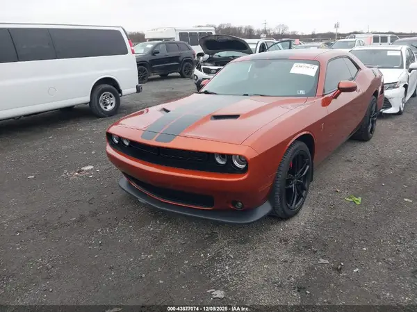 2C3CDZAG4LH213586 2020 DODGE CHALLENGER - Image 2