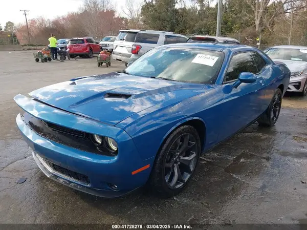 2C3CDZAG4LH235605 2020 DODGE CHALLENGER - Image 2