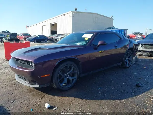 2C3CDZAG4LH236205 2020 DODGE CHALLENGER - Image 2