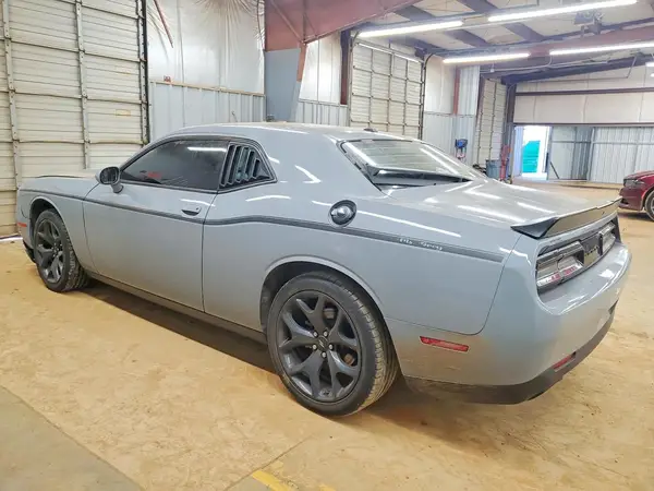 2C3CDZAG4LH236592 2020 DODGE CHALLENGER - Image 2