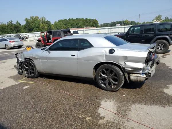 2C3CDZAG4LH255708 2020 DODGE CHALLENGER - Image 2