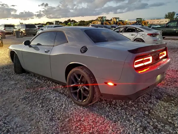 2C3CDZAG4MH502520 2021 DODGE CHALLENGER - Image 2