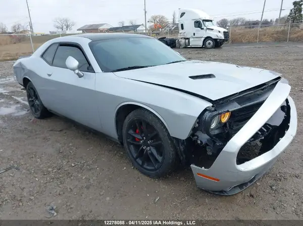 2C3CDZAG4NH113569 2022 DODGE CHALLENGER - Image 1