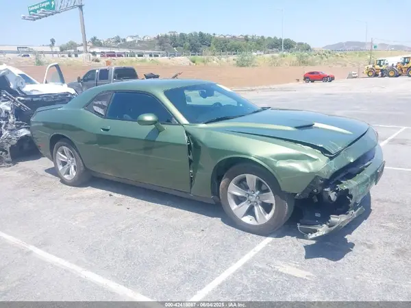 2C3CDZAG4NH256957 2022 DODGE CHALLENGER - Image 1