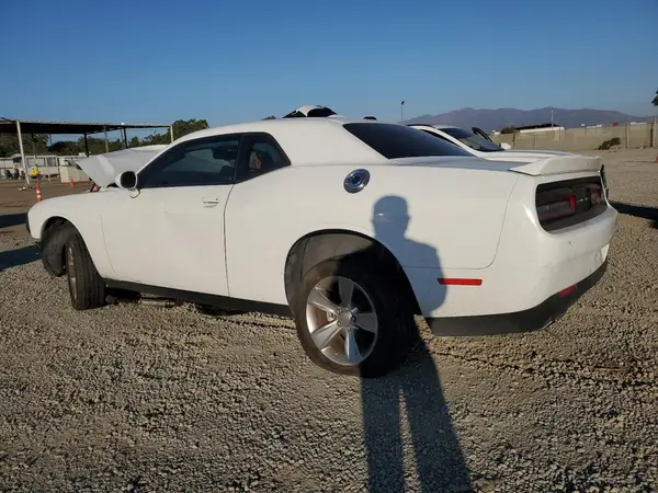 2C3CDZAG4NH261107 2022 DODGE CHALLENGER - Image 2