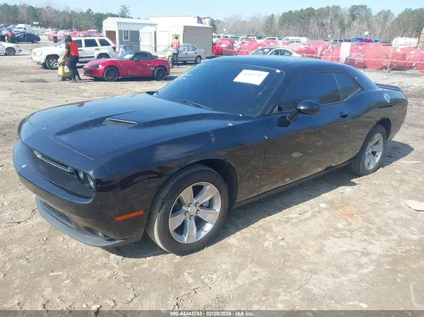 2C3CDZAG4PH526370 2023 DODGE CHALLENGER - Image 2