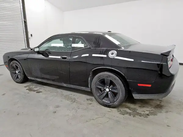 2C3CDZAG4PH541242 2023 DODGE CHALLENGER - Image 2